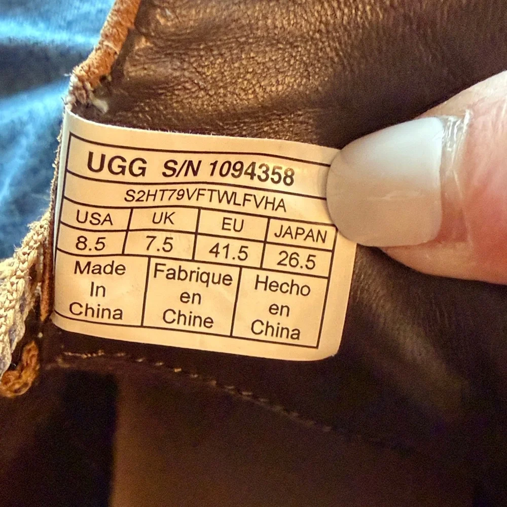 Men’s UGG Freamon Chukka Boots